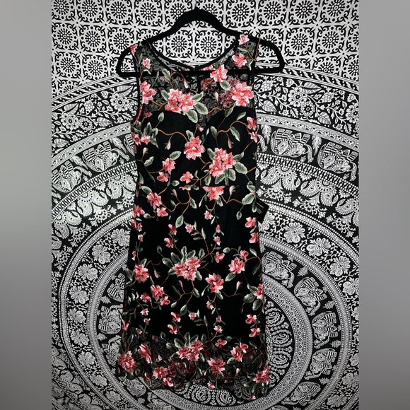 NWT Headliner Black Embroidered Sleeveless Midi Dress Small Lulus - Picture 2 of 7